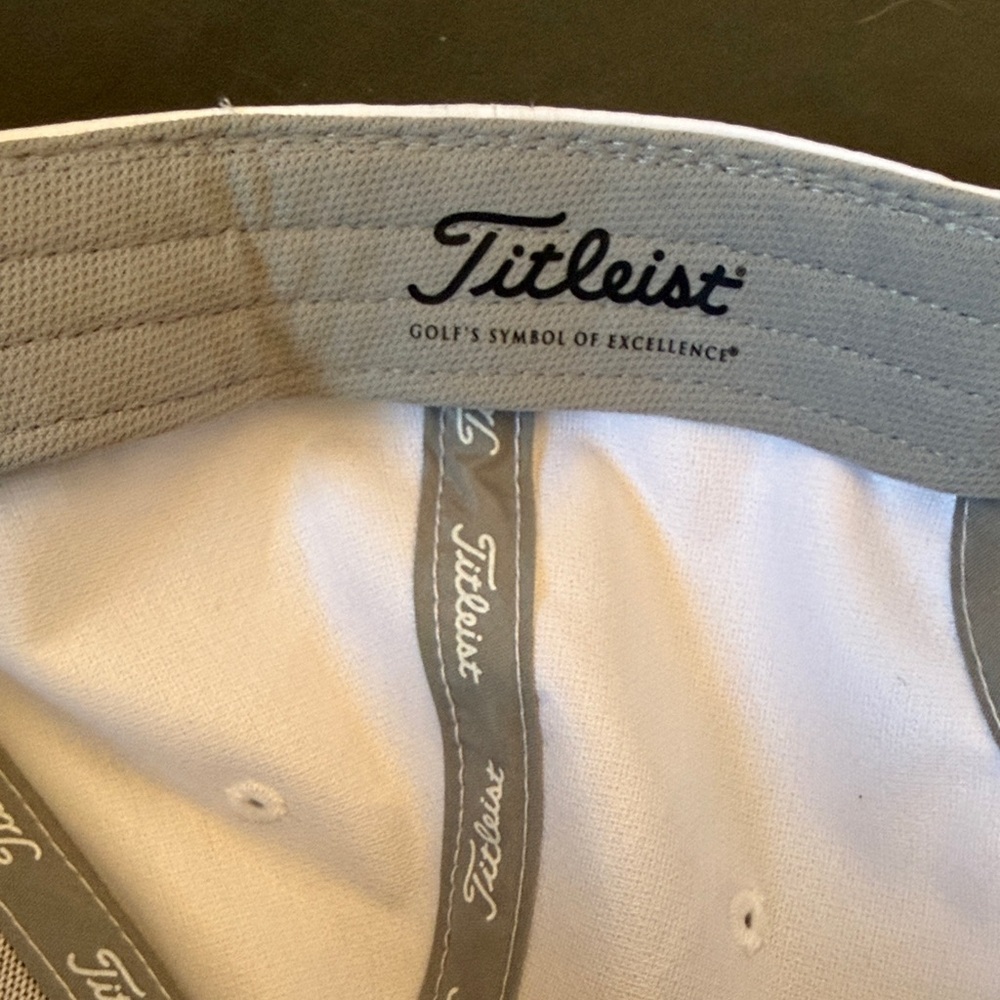 Titleist white Golf Cap - Picture 8 of 8